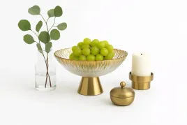 patera-szklana-na-zlotej-nodze-180031