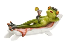 figurka-zaba-na-lezaku-z-drinkiem