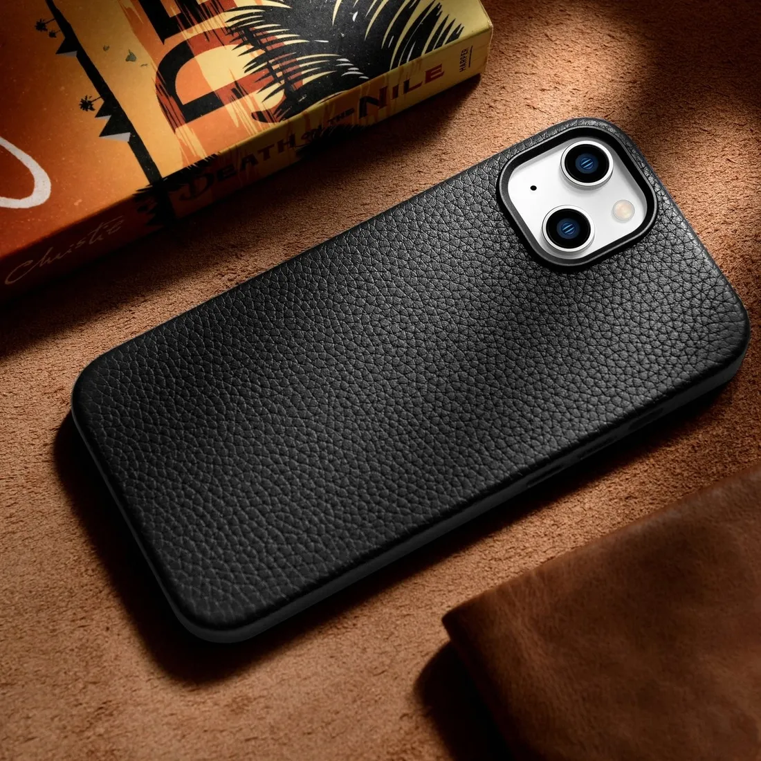 super-jakosc-oryginalne-etui-do-iphone-14-plus-stan-nowy