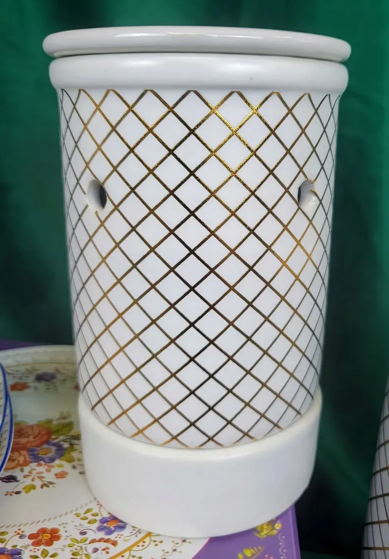 kominek-ceramiczny-bialy