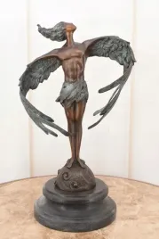 ikar-z-rozlozonymi-skrzydlami-mityczna-ogromna-figura-rzezba-z-brazu-32cm