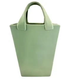 wazon-torebka-ceramiczna-zielony-mat-30cm