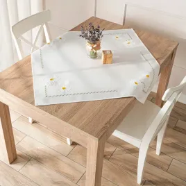 bialy-obrus-z-haftem-stokrotki-kwiaty-85x85-cm-elegancka-dekoracja-stolu