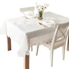 obrus-bialy-z-gipiura-140x180-cm-elegancki-stol-salon-jadalnia-prostokatny