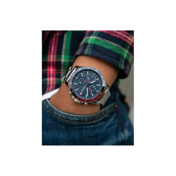 1791718-marka-tommy-hilfiger