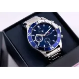 1791917-marka-tommy-hilfiger