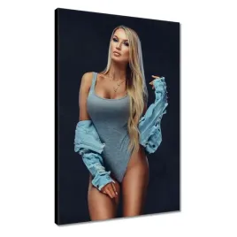 obrazy-40x60-ponetna-blondynka-w-jeansowej-kurtce