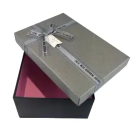 pudelko-prezentowe-2-kolory-mix-l-225x155x9-cm