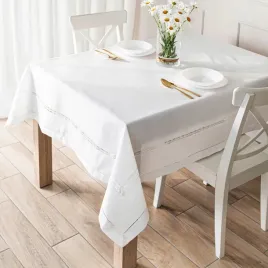 obrus-bialy-z-gipiura-140x180-cm-dekoracyjny-obszyty-klasyczny-styl-na-stol