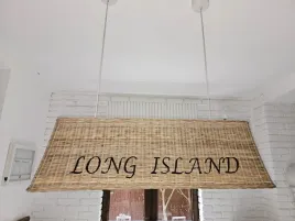 abazur-klosz-rattanowy-duzy-trapez-hampton-z-napisem-long-island