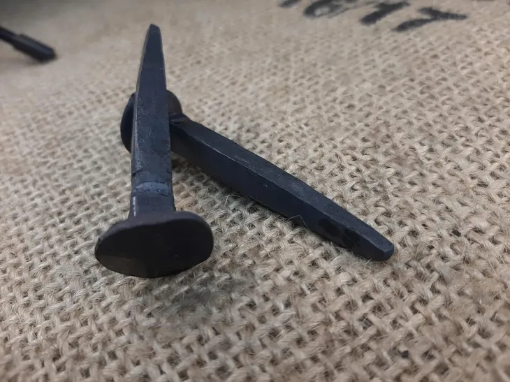 kute-gwozdzie-70-mm-8x8mm