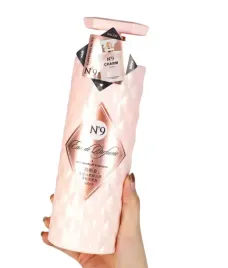 szampon-do-wlosow-perfumowany-przeciwlupiezowy-800ml-n9