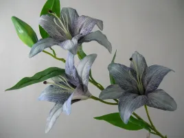 lilija-lilije-niebieskie-sztuczne-lilije
