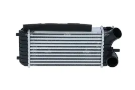 chlodnica-powietrza-doladowujacego-30324-nrf