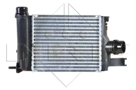 chlodnica-powietrza-doladowujacego-30379-nrf