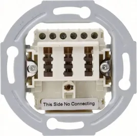 kopp-33369392-gniazdo-tae-dos-up3x6p-nfn-c-wei