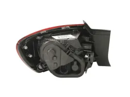 lampa-zespolonych-swiatel-tylnych-045115-val