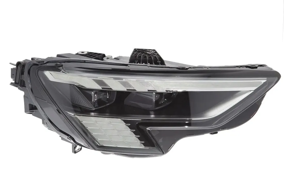 reflektor-swiatel-przednich-val450901