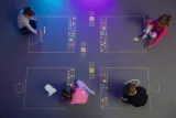 podloga-interaktywna-smartfloor-pro-fullhd-zywotnosc-lampy-w-trybie-ekonomicznym-30000-h