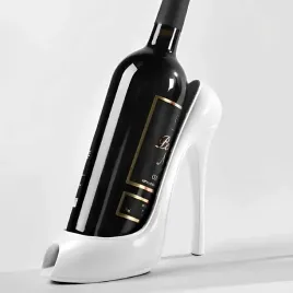 stojak-na-wino-w-ksztalcie-buta-na-obcasie-bialy-uchwyt-na-butelke