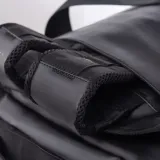 torba-elbrus-voyagen-czarna-pojemna-wzmocniony-material-funkcja-plecaka-model-voyagen