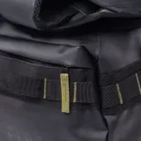 torba-elbrus-voyagen-czarna-pojemna-wzmocniony-material-funkcja-plecaka-kod-producenta-5902786521821