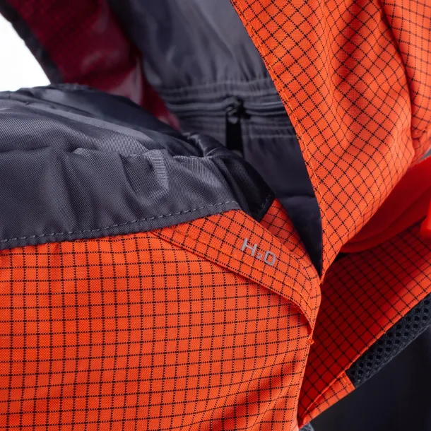 plecak-elbrus-indiano-trekkingowy-35l-pomaranczowy-system-hydracyjny-plec-produkt-uniseks