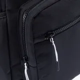 plecak-iguana-krinis-czarny-pojemna-komora-glowna-kieszen-na-laptopa-model-krinis