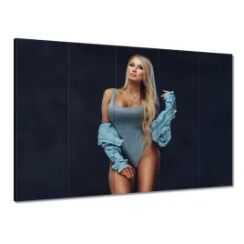 obrazy-225x160-ponetna-blondynka-w-jeansowej-kurtce