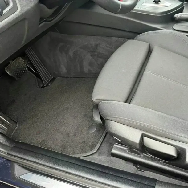 dywaniki-samochodowe-welurowe-bmw-seria3-e90-e91-informacje-dodatkowe-mocowania-w-zestawie-liczba-elementow-4-stan-nowy