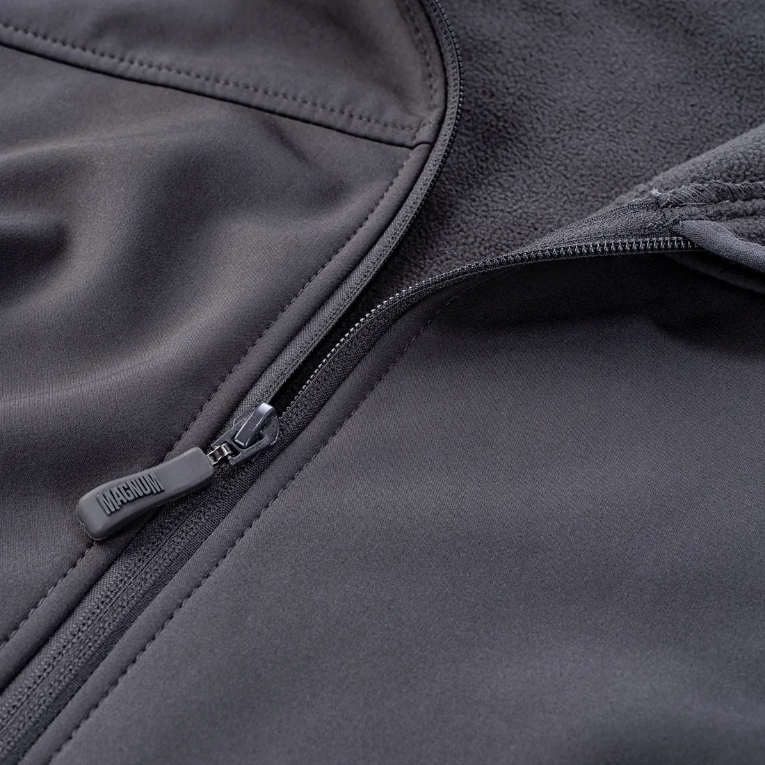 meski-softshell-magnum-deer-l-magnum-stan-nowy