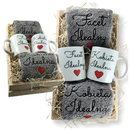 prezent-na-slub-komplet-recznikow-i-kubki-zestaw-dla-mlodej-pary