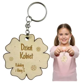 prezent-na-dzien-kobiet-przedszkole-szkola-dla-dziewczynek-dziewczyn-brelok