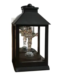 znicz-lampion-latarenka-led-z-krzyzem-biale-swiatlo-wysokosc-18-cm