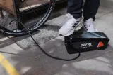 pompka-podlogowa-zefal-tank-czarny-manometr-nie