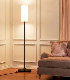 lampa-podlogowa-led-z-abazurem-i-przelacznikiem-noznym-160-cm-wtyczka-uk