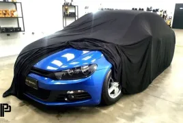 poka-premium-materialowy-pokrowiec-na-samochod-czarny-hatchback-sedan