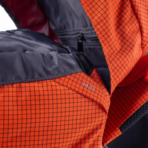 plecak-elbrus-indiano-trekkingowy-35l-pomaranczowy-system-hydracyjny-plec-produkt-uniseks