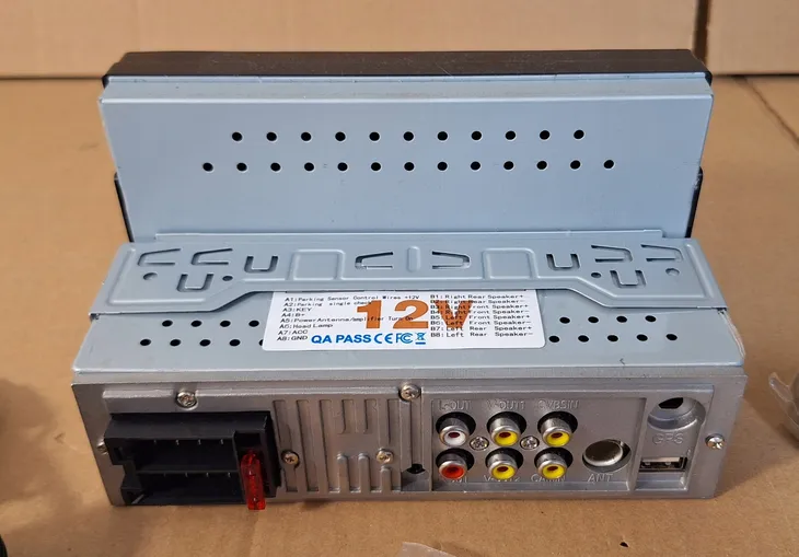 radio-samochodowe-a3609-1-din-komunikacja-bluetooth