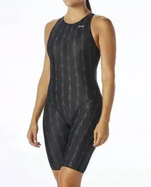 stroj-startowy-tyr-fusion-aerofit-shortjohn-uk-30