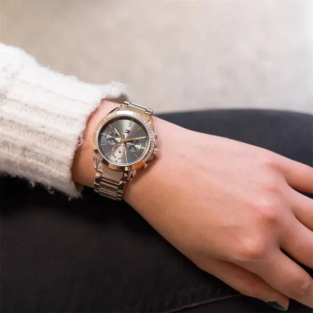 1782386-marka-tommy-hilfiger