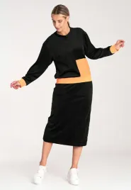 welurowy-komplet-dresowy-damski-ze-spodnica-midi-regular-fit-figl-m1036