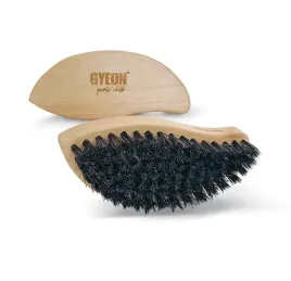 gyeon-q2m-leatherbrush-szczoteczka-do-czyszczenia-skor