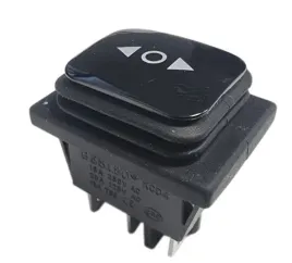 wlacznik-hermetyczny-ip65-kcd4-b-on-off-on