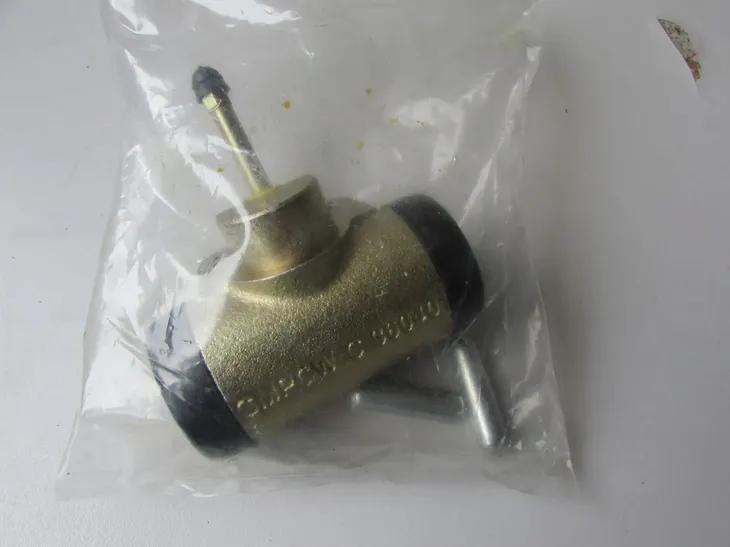 cylinderek-hamulcowy-ursus-c-360-producent-czesci-inny