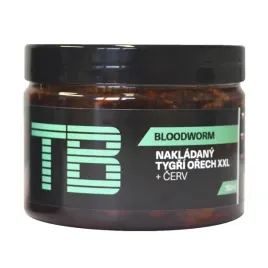 tomas-blazek-orzech-tygrysi-xxl-w-zalewie-bloodworm-ochotka