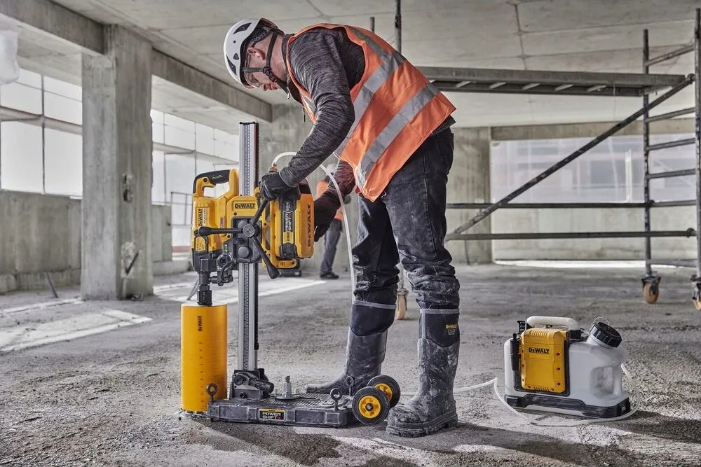 dewalt-powershift-statyw-do-wiertnicy-dcps151