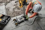dewalt-powershift-statyw-do-wiertnicy-dcps151-kod-taryfy-celnej-82019000