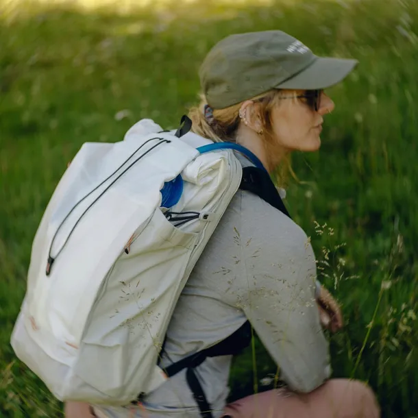 plecak-peak-design-outdoor-backpack-25l-cloud-bialy-stan-opakowania-oryginalne