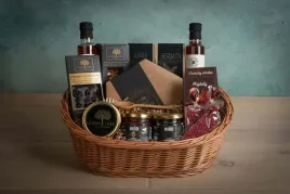 kosz-prezentowy-miodowa-trufla-zestaw-herbata-i-delikatesy-premium